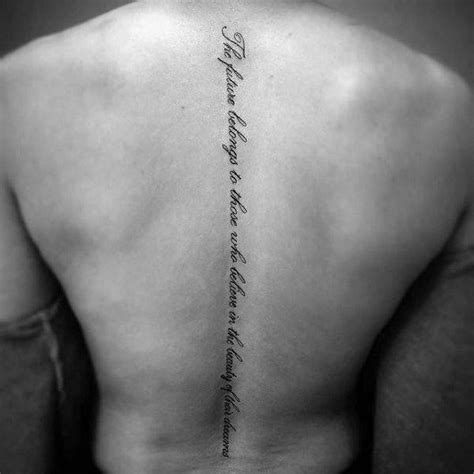 Tatuajes en la columna vertebral hombres